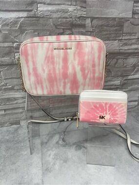 Michael Kors Large EW Crossbody Bag & Wallet Set Pink & White Shell Pink